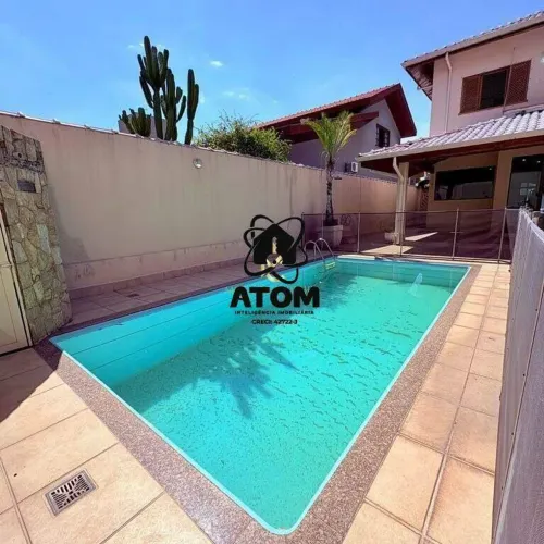 Sobrado para locação com piscina no Condomínio Residencial Taubaté Village, no bairro Barr