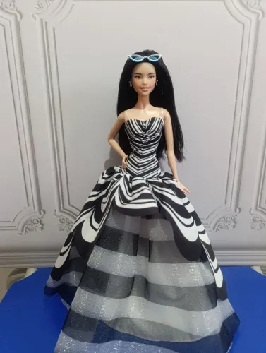 Barbie customizada