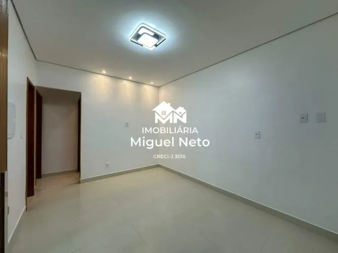 Casa em condomínio na zona sul