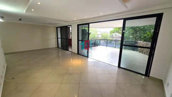 Recreio dos Bandeirantes | Apartamento 4 quartos, sendo 1 suite