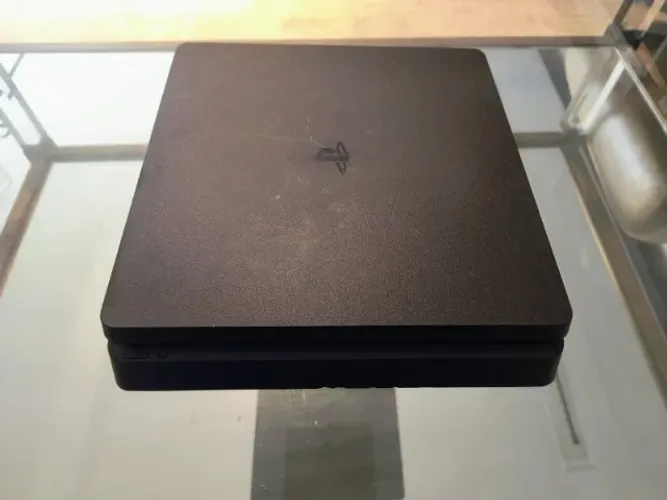 Console Playstation 4