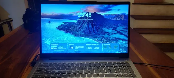 Notebook Lenovo IdeaPad 3 com Ryzen 7 5700U