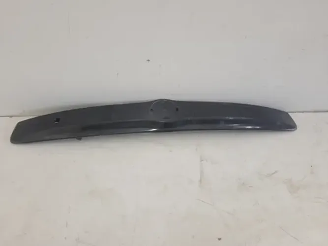 Friso Moldura Porta Malas Nissan Versa 14/20 Original 21576
