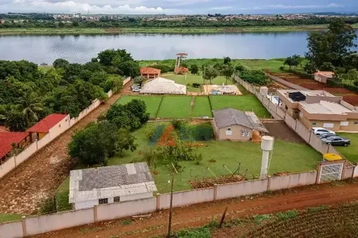 Chácara Molhada - Primeiro de Maio
