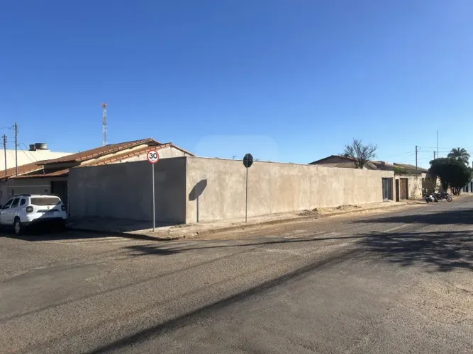 Terro para locação bairro Segismundo Pereira