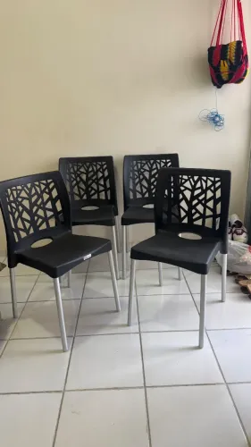 Cadeira Nature Preta Forte Plástico