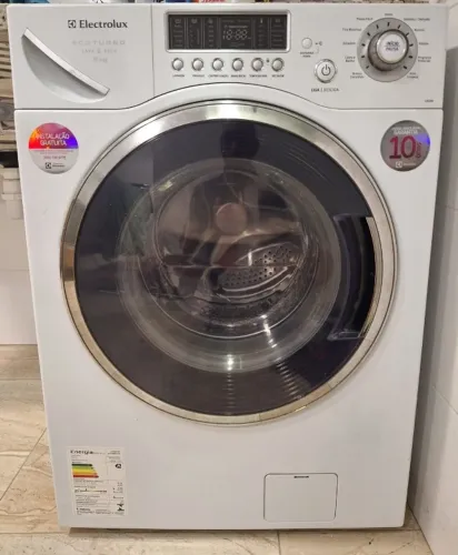 Lava & seca Electrolux 9 Kg com erro LE. Para reparo ou venda de peças