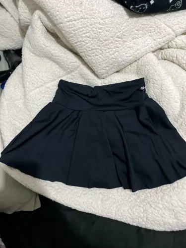 Short saia
