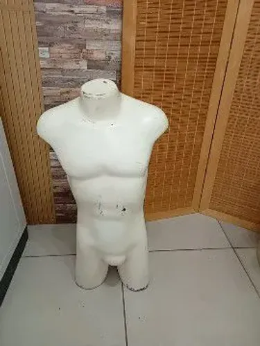 Manequim usado