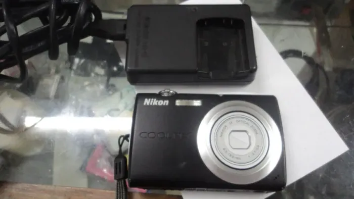 camera nikon coolpix s203