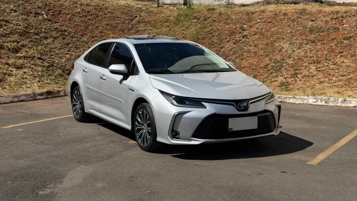 Toyota Corolla Altis Prem. Hybrid 1.8 Flex AUT 2023