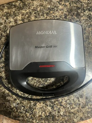Sanduicheira Mondial Master Grill Inox