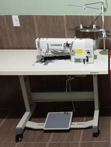 Máquina industrial ponto corrente ombro a ombro