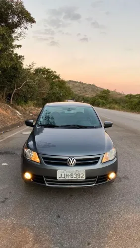 Volkswagen Voyage Trend 1.6 MI Total Flex 8V 4P 2013