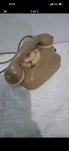 Antigo telefone modelo tartaruga década de 60