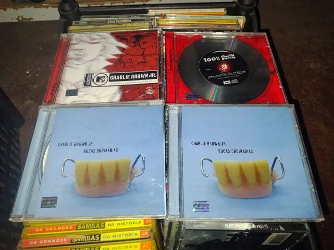 Lote 2 Cds do Charlie B.J e do Planet H., bom estado.