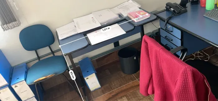 Mesa de Escritório Pequena