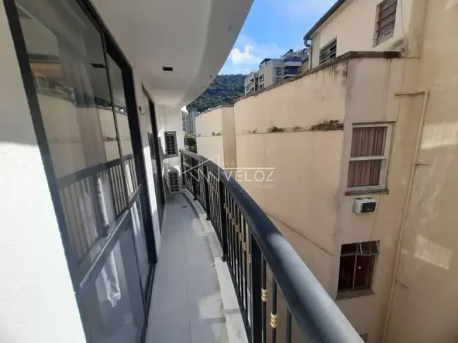 Flat - / Residencial / Laranjeiras