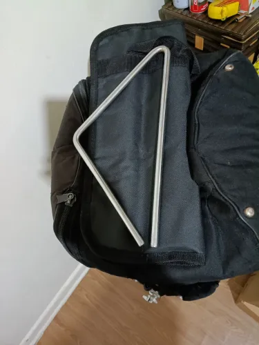 Triângulo percussão sem baqueta 