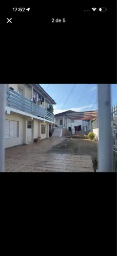 Cada próximo a ulbra , são três casas no mesmo pátio de 3 andares