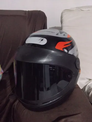 Capacete samarino