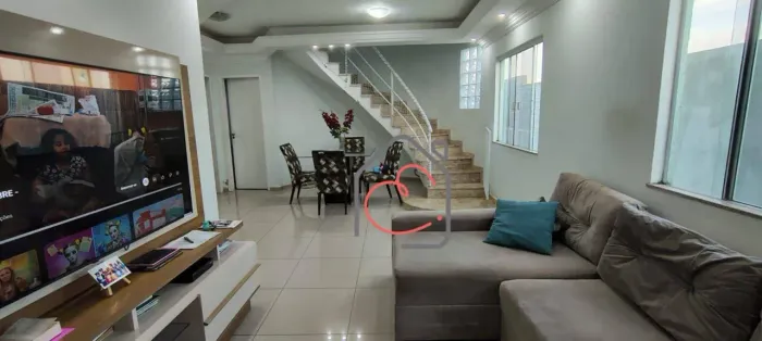 Casa com 4 dormitórios à venda, 217 m² por R$ 1.190.000,00 - Vale dos Cristais - Macaé/RJ