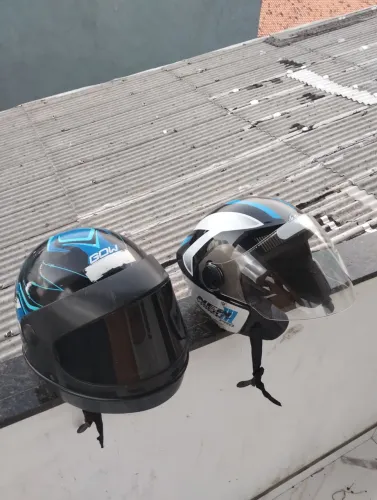 CAPACETE