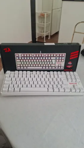 Teclado mecanico 60%