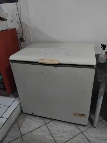 Freezer em ótimo estado de conservação