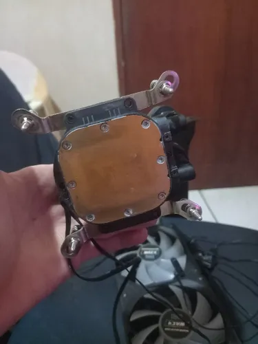 Water Cooler Gaming Master WAC4 com Controlador ARGB (Para Reparo/Peças)