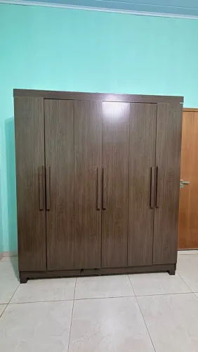 Guarda Roupa 6 Portas