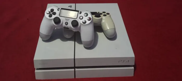 Ps4 branco