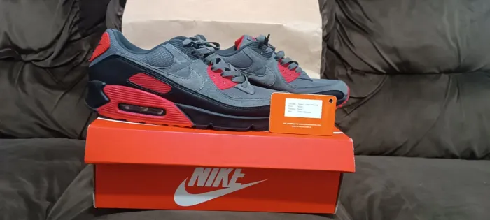 Tênis Nike Air Max 90 - 43