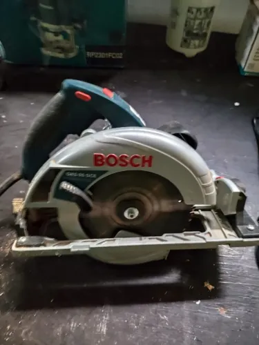 Serra circular Bosh Gks 1800w 220v