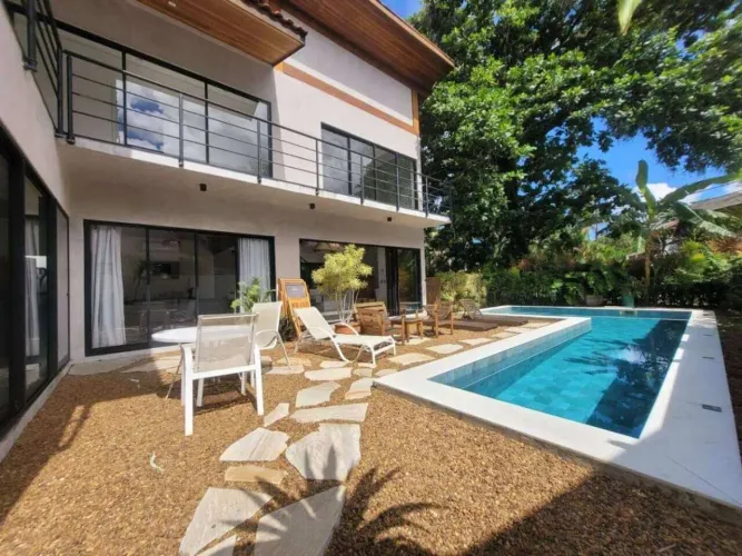 Sobrado em condomínio à venda em São Sebastião, Toque-Toque Pequeno, com 4 quartos, 300m²
