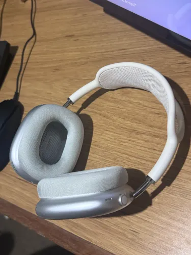 AirPods Max