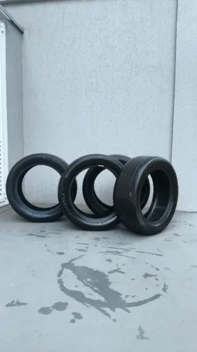 Pneus MICHELIN 225/50 Aro 17