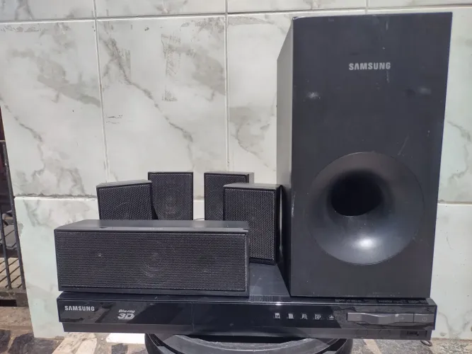 Home Theater Samsung Ht-f4505 500W Blu-ray 3D