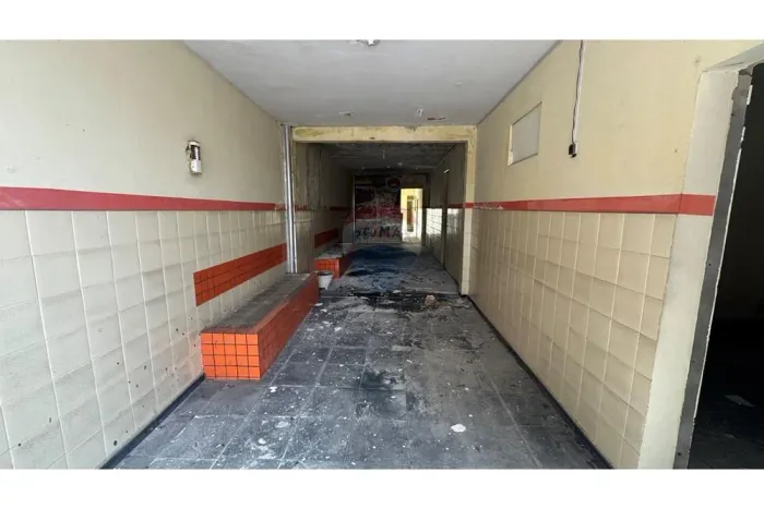 Casa na Avenida Barão de Maruim  Centro, Aracaju/SE - RE/MAX