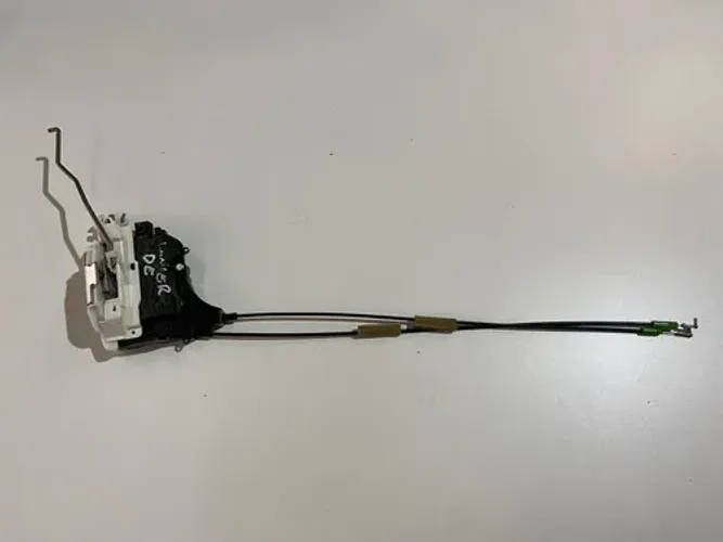 Fechadura Porta Dianteira Esquerda Mitsubishi Lancer 2015