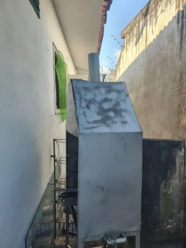 Churraqueira sem caixa 200 reais