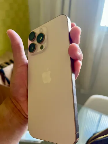 Vendo iPhone 16 pro Max praticamente zero