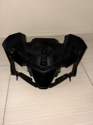Carenagem Frontal dos Faróis Original Yamaha R15 2025 Preta