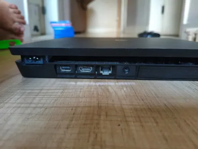 PlayStation PS4 1TB