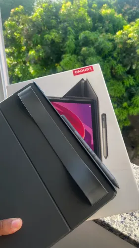 Tab Lenovo M11