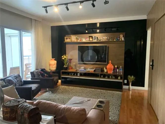 Apartamento à venda com 4 quartos, sendo 3 suítes, no condomínio Evidence, São Paulo - SP