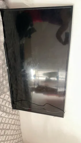 Tv TCL 43 polegadas pra retirada de peças