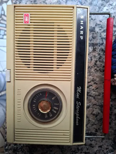 Rádio antigo