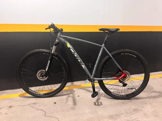 Bicicleta Oggi Big Wheel 7.0