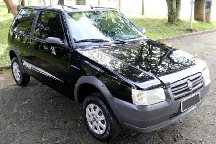 Fiat Uno Mille Celeb. WAY Econ. 1.0 F.flex 2P 2011